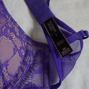 Victoria Secret 32C